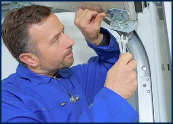 Garage Door Shop Repair Gainesville, VA 571-357-5665 - cont-door-repair-t-16-09m